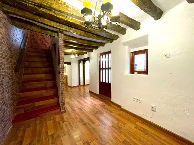 5 sypialnia Dom na sprzedaż w Cómpeta - 180 000 € (Ref: 7846558)