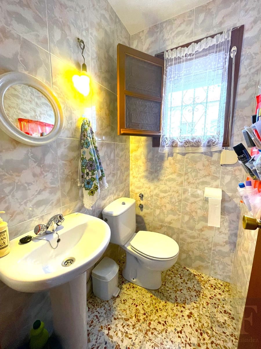 5 sypialnia Dom na sprzedaż w Canillas de Albaida z garażem - 200 000 € (Ref: 7904429)