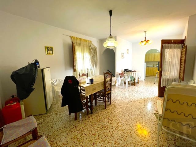 5 soverom Hus til salgs i Canillas de Albaida med garasje - € 200 000 (Ref: 7904429)