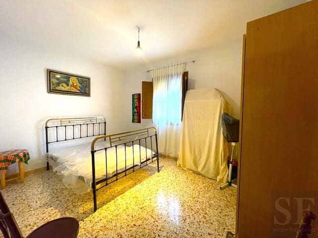 5 soverom Hus til salgs i Canillas de Albaida med garasje - € 200 000 (Ref: 7904429)