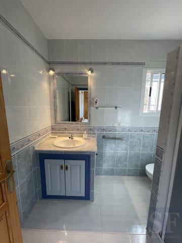 3 chambre Villa/Maison à vendre à Canillas de Albaida avec piscine garage - 295 000 € (Ref: 7904432)