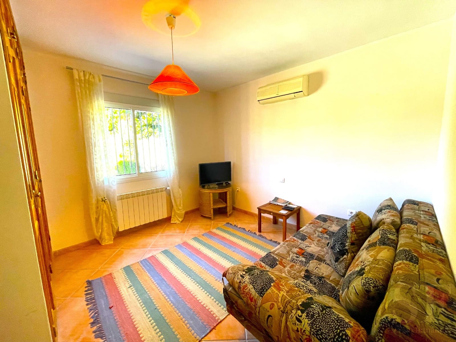 3 soveværelse Villa til salg i Canillas de Albaida med swimmingpool garage - € 295.000 (Ref: 7904432)