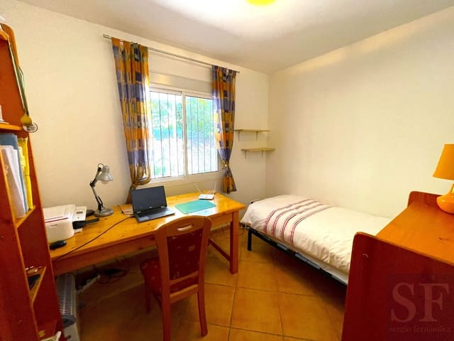 3 chambre Villa/Maison à vendre à Canillas de Albaida avec piscine garage - 295 000 € (Ref: 7904432)