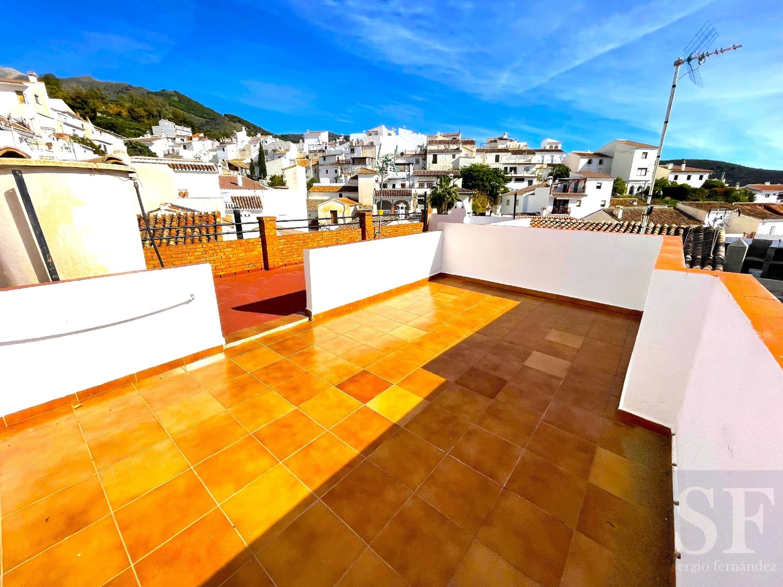 4 bedroom Townhouse for sale in Sedella with pool € 75,000 (Ref 7945279)