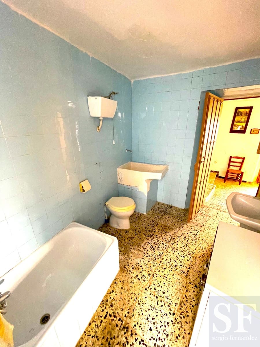 4 soveværelse Byhus til salg i Sedella med swimmingpool - € 75.000 (Ref: 7945279)