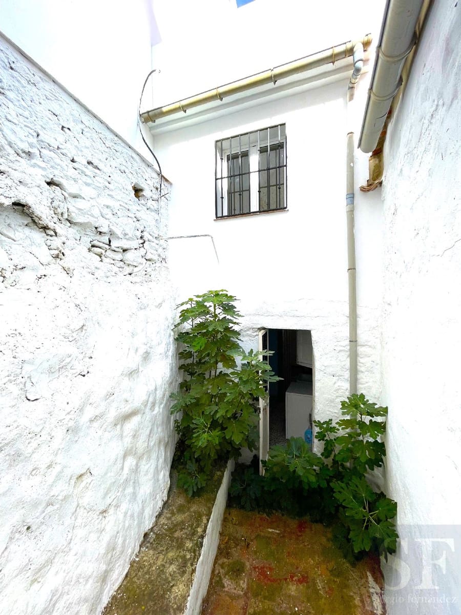 4 soveværelse Byhus til salg i Sedella med swimmingpool - € 75.000 (Ref: 7945279)