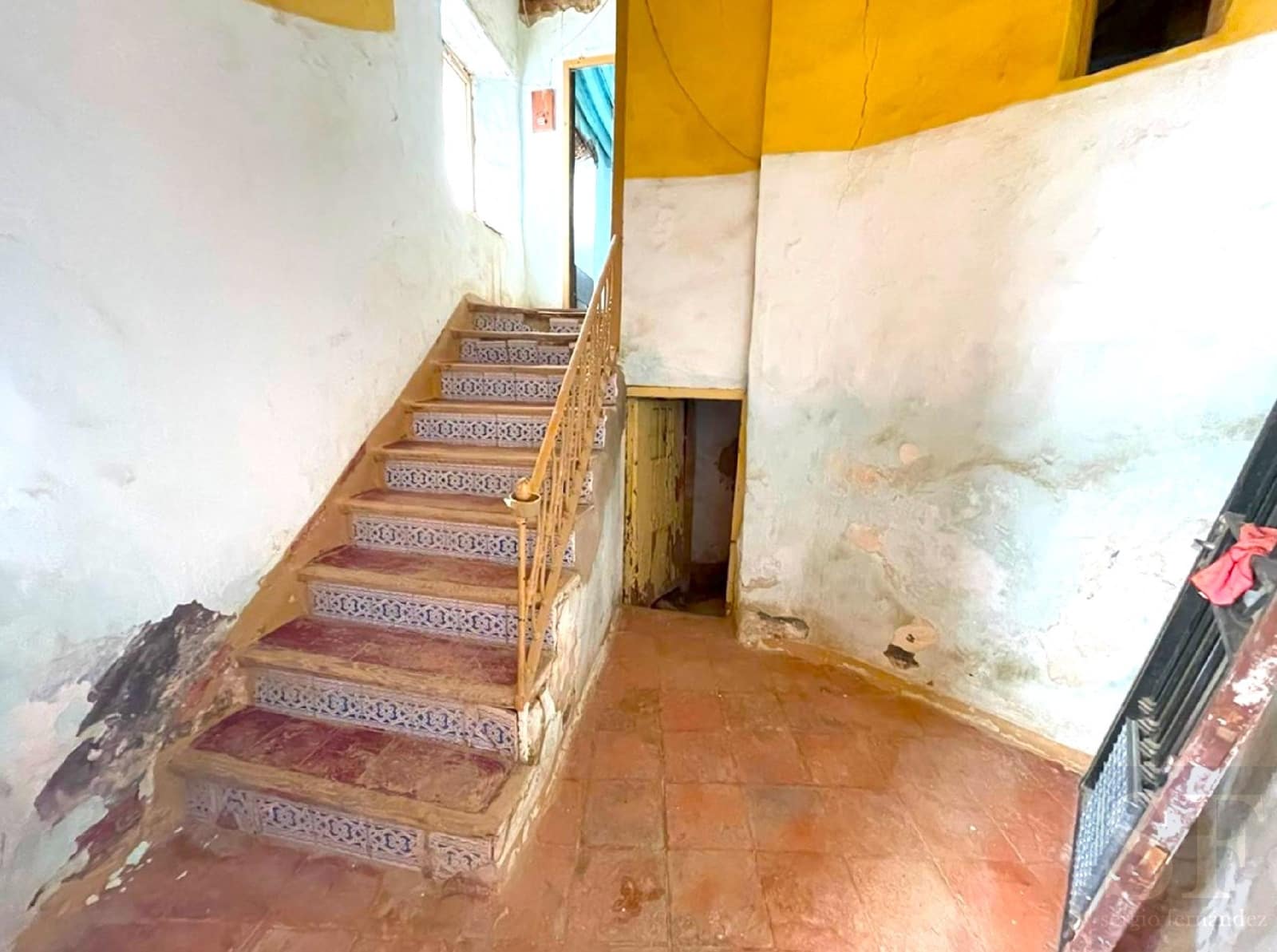 7 soveværelse Byhus til salg i Competa - € 123.500 (Ref: 7967043)