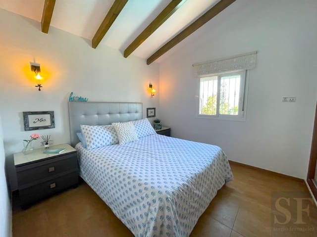 4 soveværelse Villa til salg i Arenas med swimmingpool - € 398.000 (Ref: 7985945)