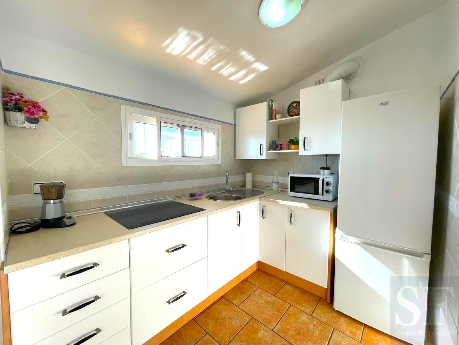 4 soveværelse Villa til salg i Arenas med swimmingpool - € 398.000 (Ref: 7985945)