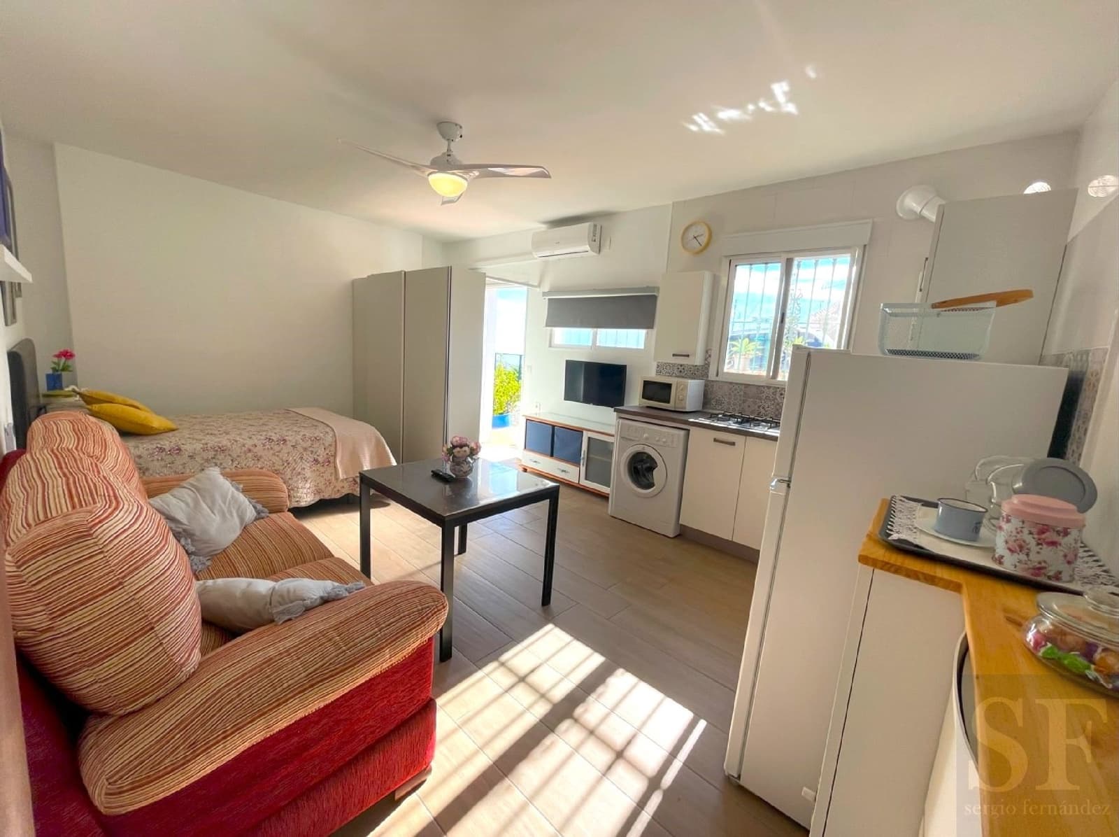 4 soveværelse Villa til salg i Arenas med swimmingpool - € 398.000 (Ref: 7985945)