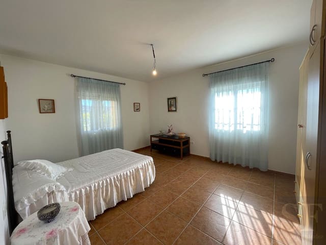 3 sovrum Villa till salu i Canillas de Aceituno - 270 000 € (Ref: 8040511)