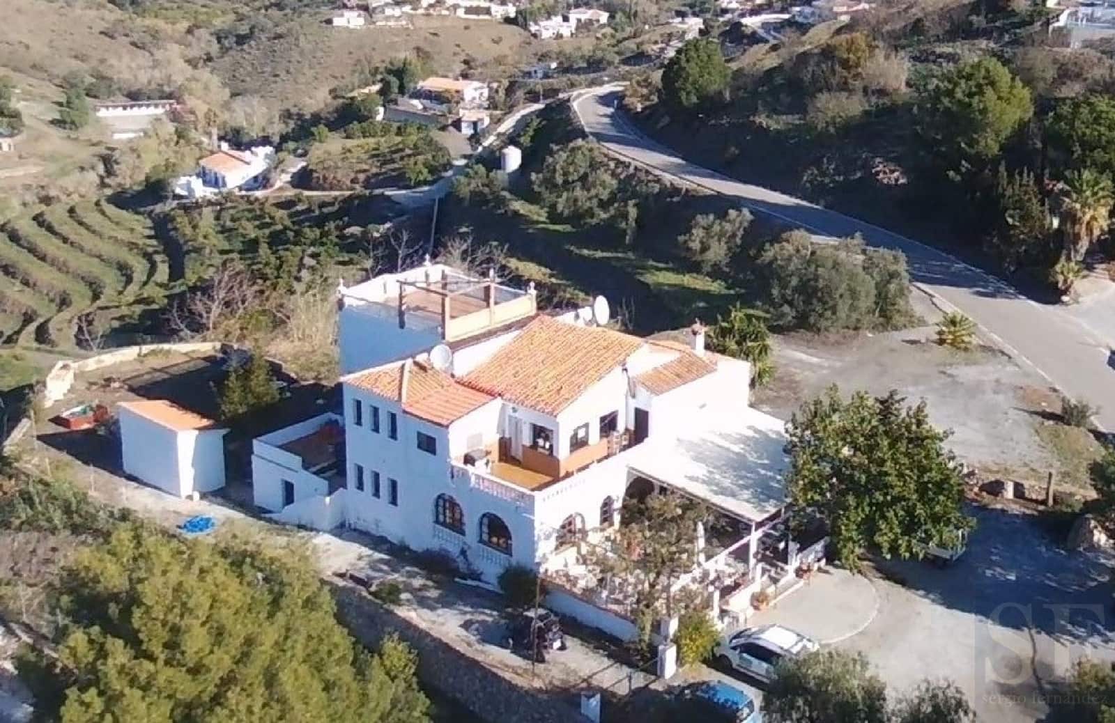 6 soverom Villa til salgs i Competa - € 695 000 (Ref: 8067223)