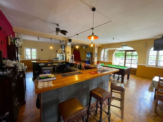 6 bedroom Villa for sale in Cómpeta - € 695,000 (Ref: 8067223)