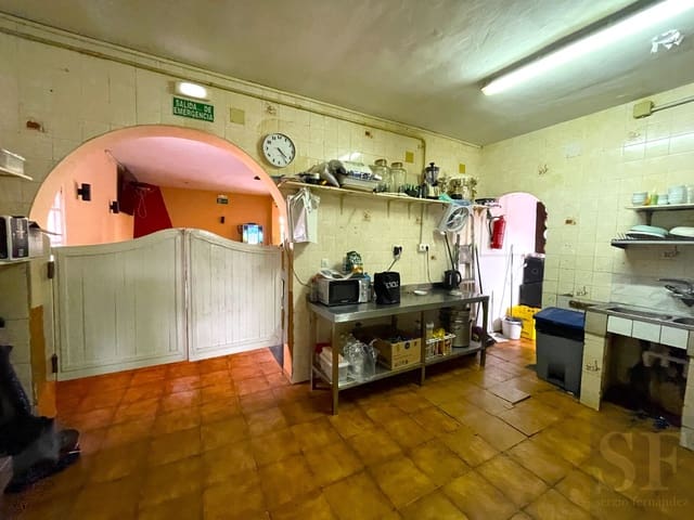 6 bedroom Villa for sale in Cómpeta - € 695,000 (Ref: 8067223)