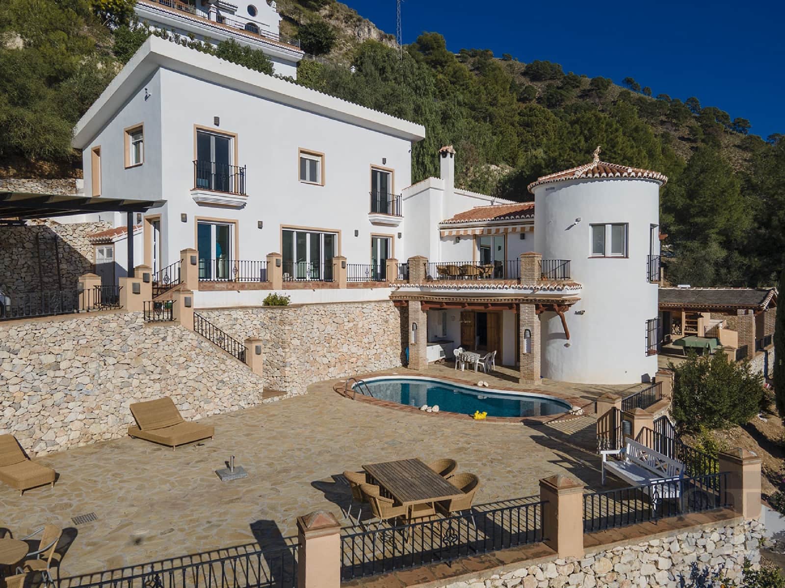 Chalet de 5 habitaciones en Cómpeta en venta con piscina garaje - 1.350.000 € (Ref: 8067224)