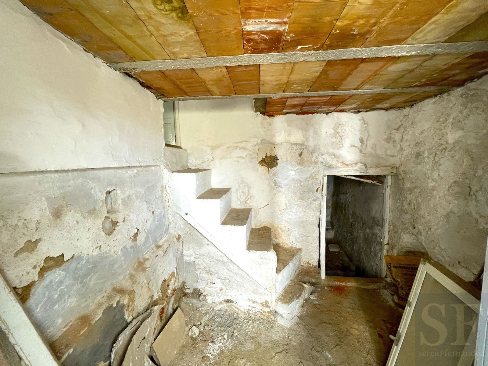 5 makuuhuone Omakotitalo myytävänä paikassa Competa - 194 000 € (Ref: 8100308)