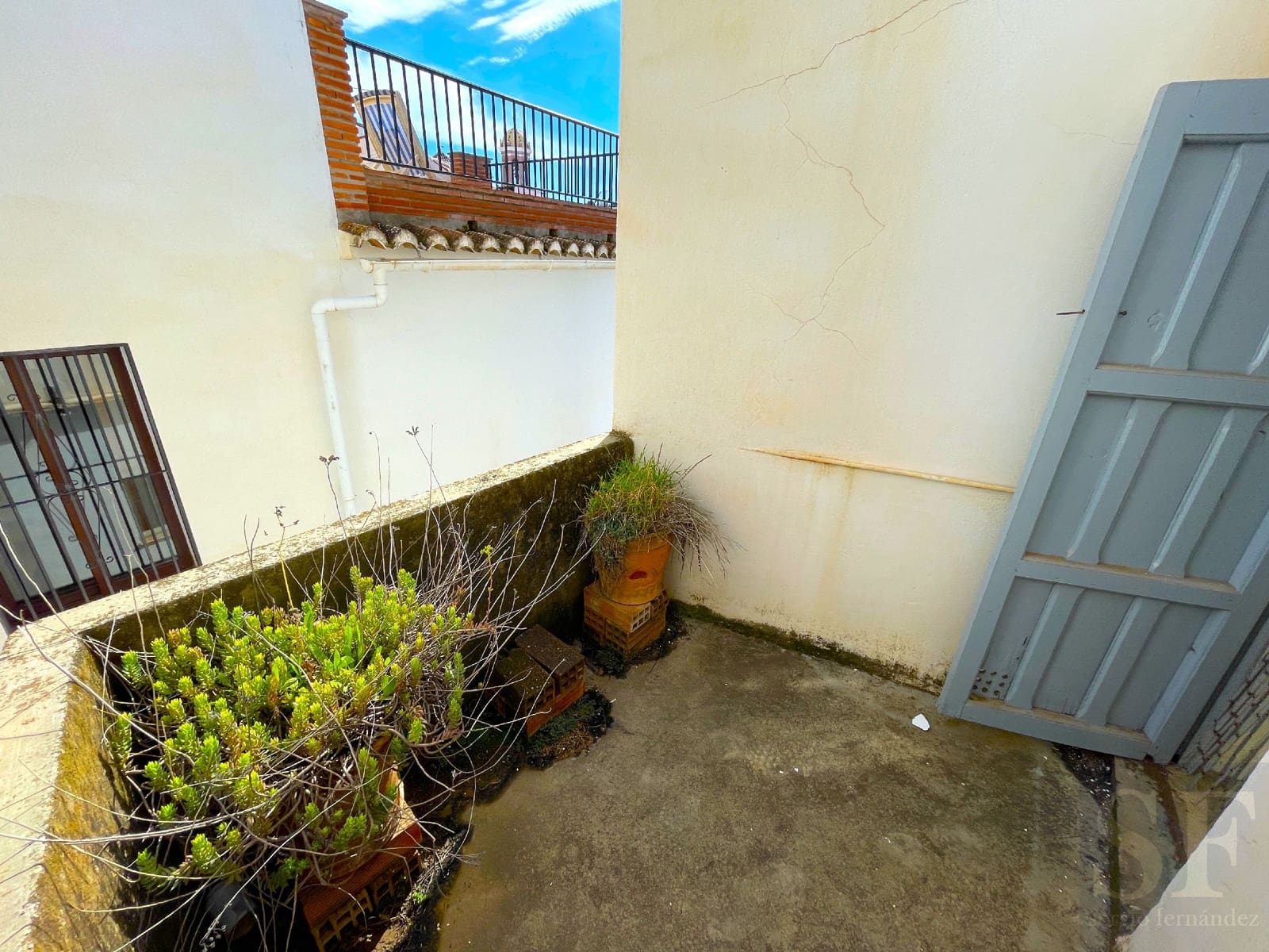 5 makuuhuone Omakotitalo myytävänä paikassa Competa - 194 000 € (Ref: 8100308)