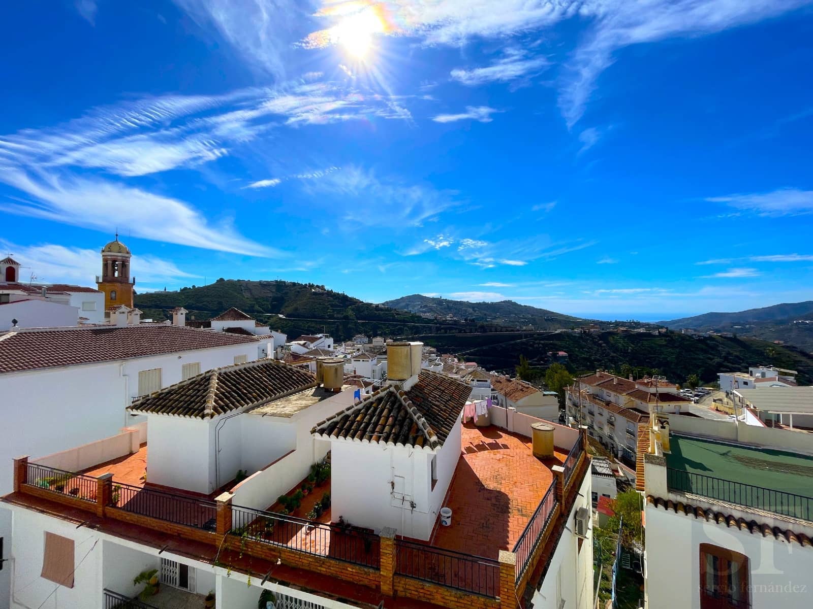 5 makuuhuone Omakotitalo myytävänä paikassa Competa - 194 000 € (Ref: 8100308)