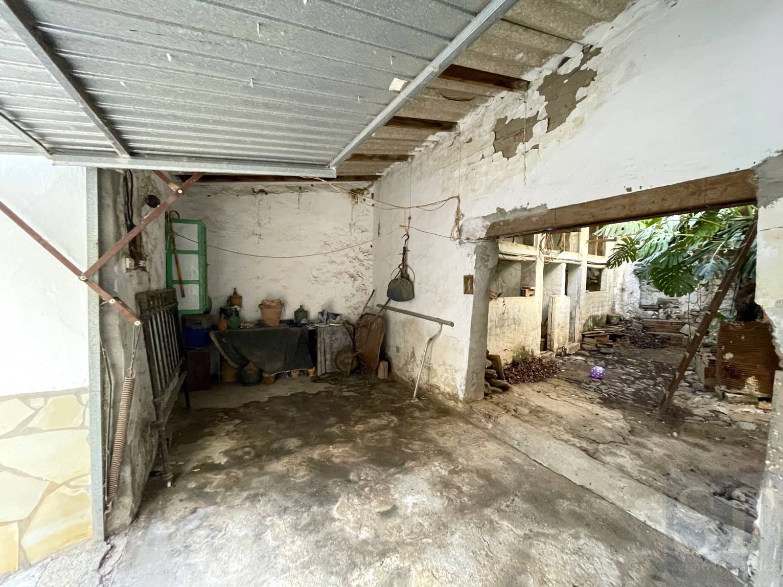 4 bedroom Townhouse for sale in Archez with garage - € 60,000 (Ref: 8110092)