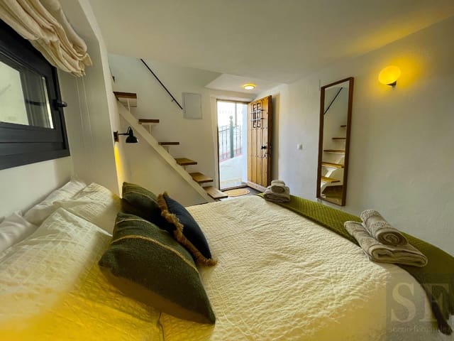 1 bedroom Townhouse for holiday rental in Cómpeta - € 700 (Ref: 8136006)