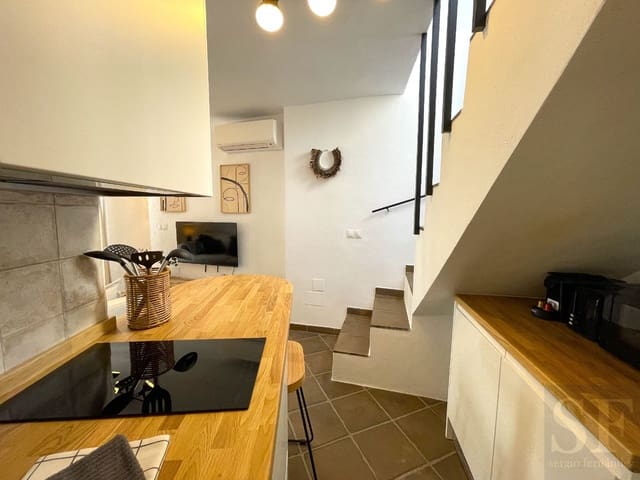 1 bedroom Townhouse for holiday rental in Cómpeta - € 700 (Ref: 8136006)