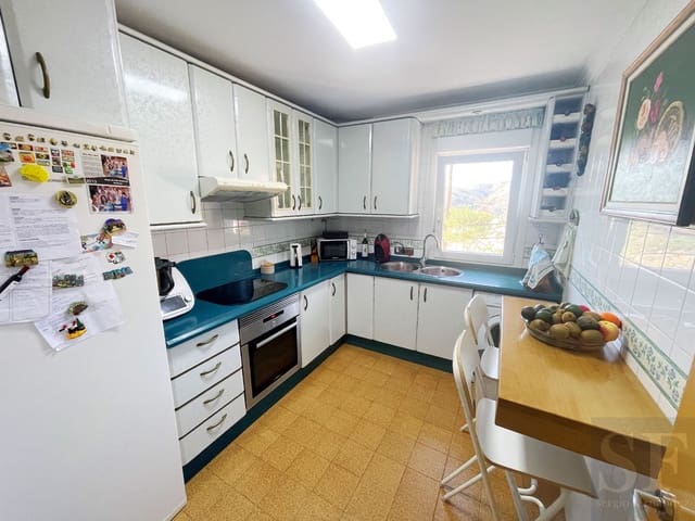 2 sovrum Lägenhet till salu i Sayalonga - 98 000 € (Ref: 8173729)