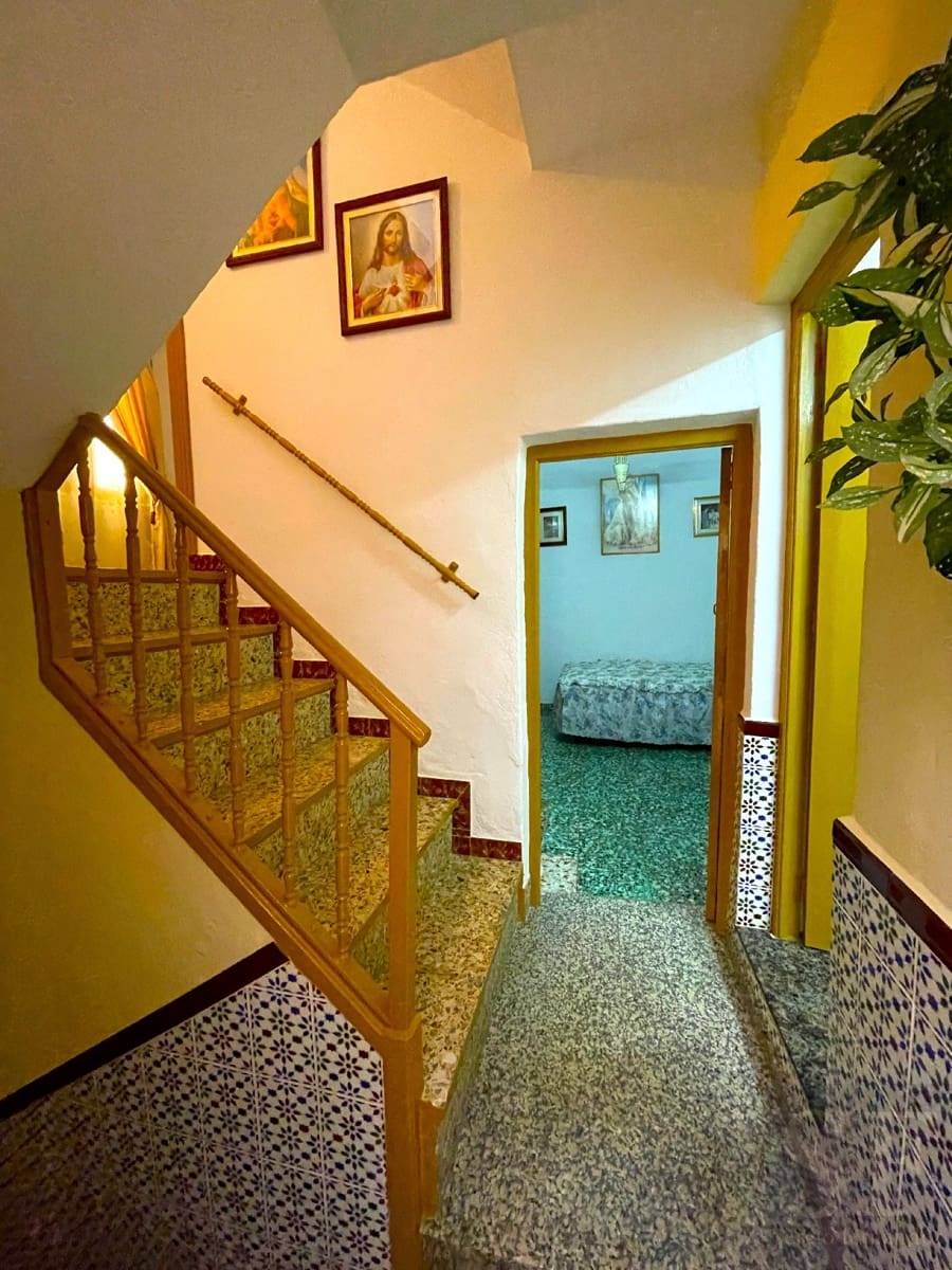 5 sypialnia Dom na sprzedaż w Competa z garażem - 168 000 € (Ref: 8173730)