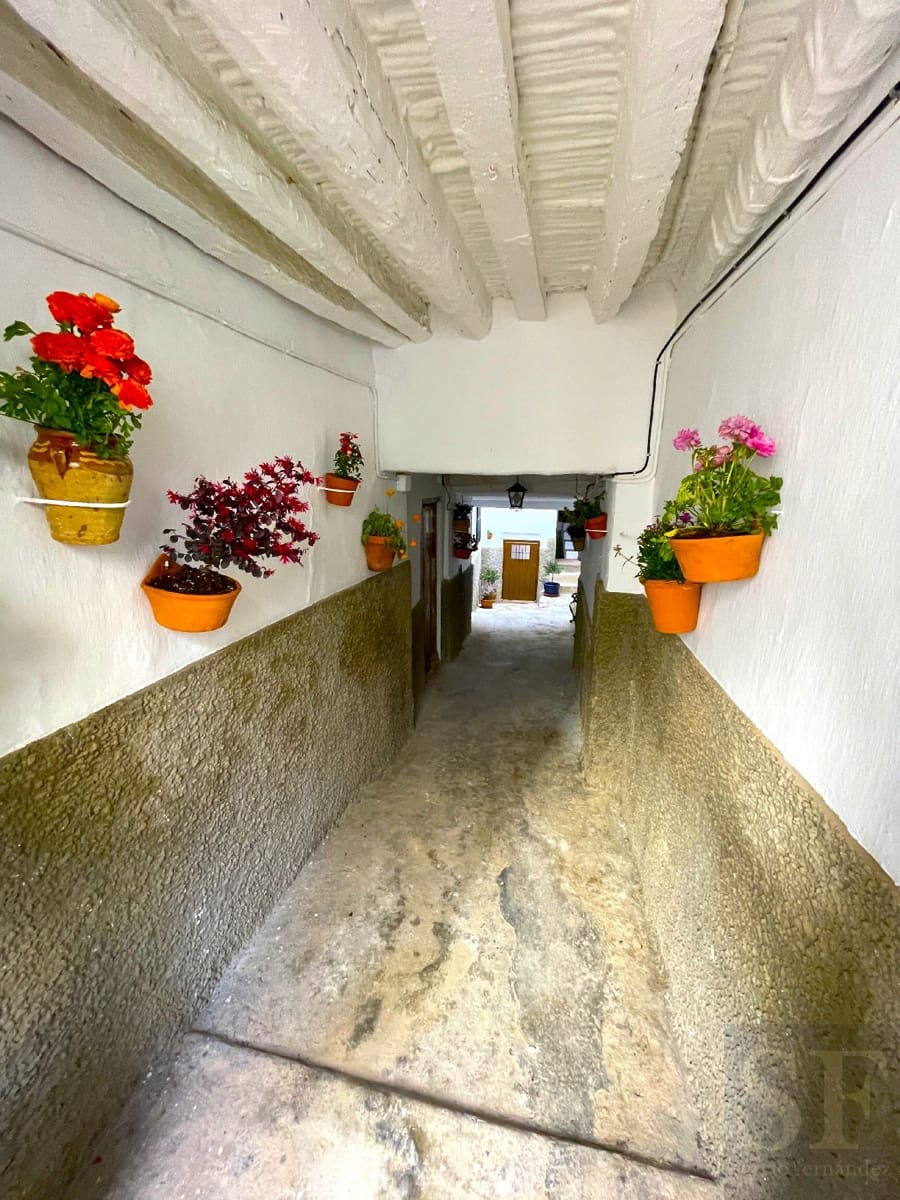 4 slaapkamer Huis te koop in Competa - € 174.000 (Ref: 8173731)