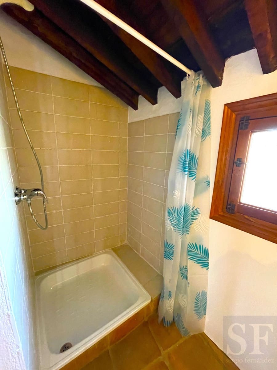 4 slaapkamer Huis te koop in Competa - € 174.000 (Ref: 8173731)