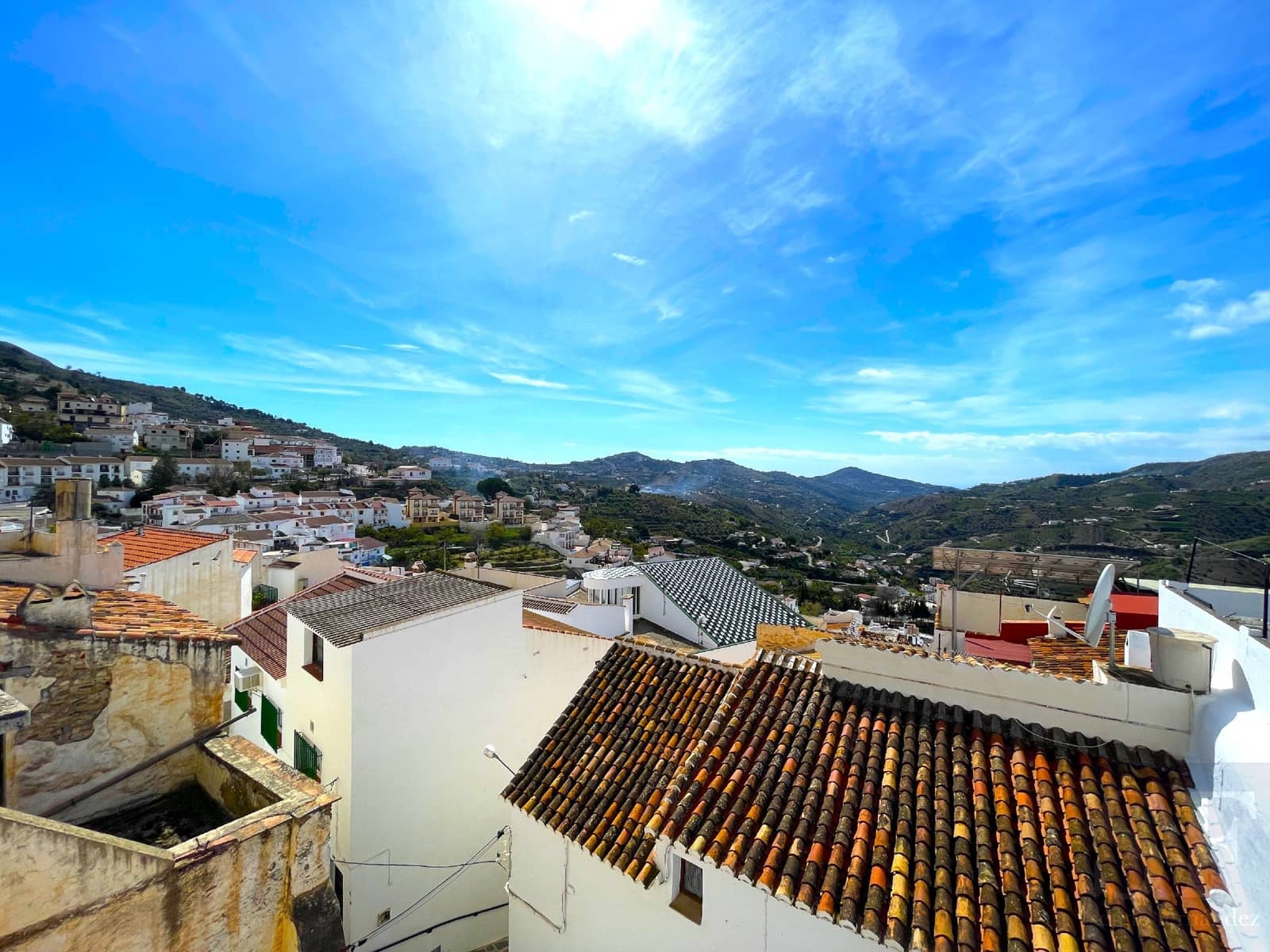 7 bedroom Townhouse for sale in Canillas de Albaida - € 142,000 (Ref: 8227191)