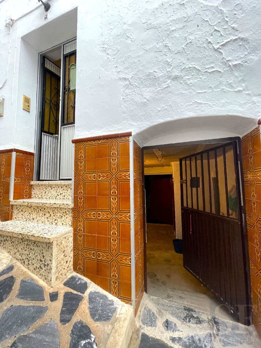 3 makuuhuone Omakotitalo myytävänä paikassa Canillas de Albaida - 159 000 € (Ref: 8255121)