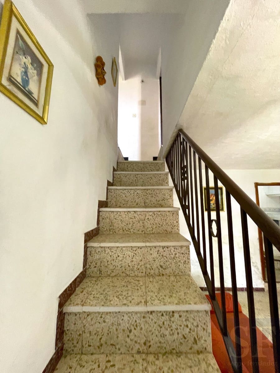 3 soveværelse Villa til salg i Canillas de Albaida med garage - € 350.000 (Ref: 8302096)