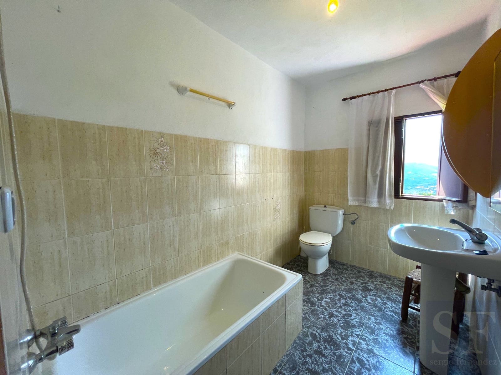 3 soveværelse Villa til salg i Canillas de Albaida med garage - € 350.000 (Ref: 8302096)