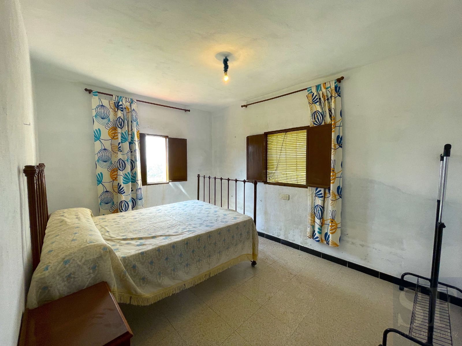 3 soveværelse Villa til salg i Canillas de Albaida med garage - € 350.000 (Ref: 8302096)