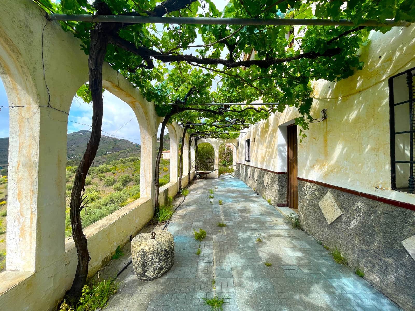 3 soveværelse Villa til salg i Canillas de Albaida med garage - € 350.000 (Ref: 8302096)