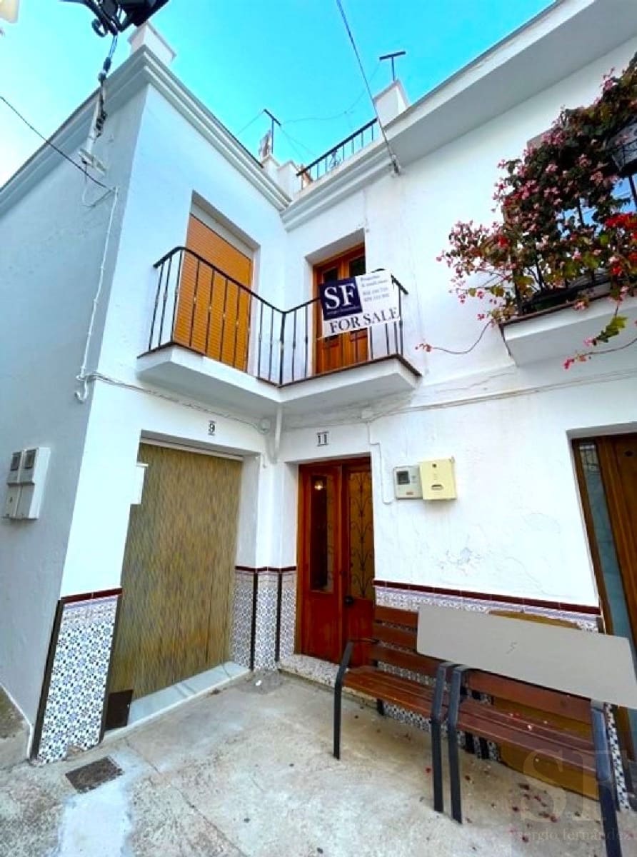 3 bedroom Townhouse for sale in Sayalonga - € 115,000 (Ref: 8408798)
