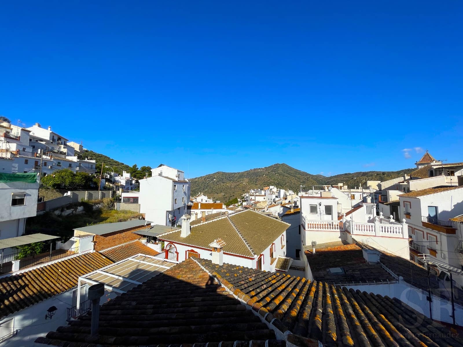 3 bedroom Townhouse for sale in Sayalonga - € 115,000 (Ref: 8408798)