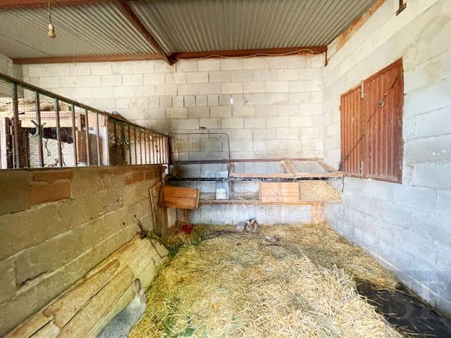 Finca/Herregård til salgs i Cómpeta - € 67 000 (Ref: 8408803)