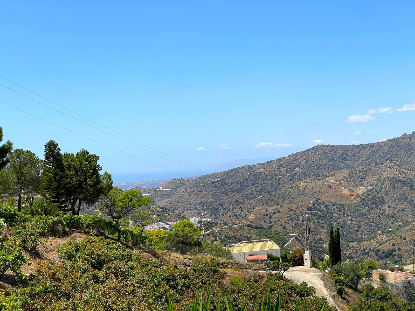 2 soveværelse Villa til salg i Sayalonga med swimmingpool - € 725.000 (Ref: 8427898)