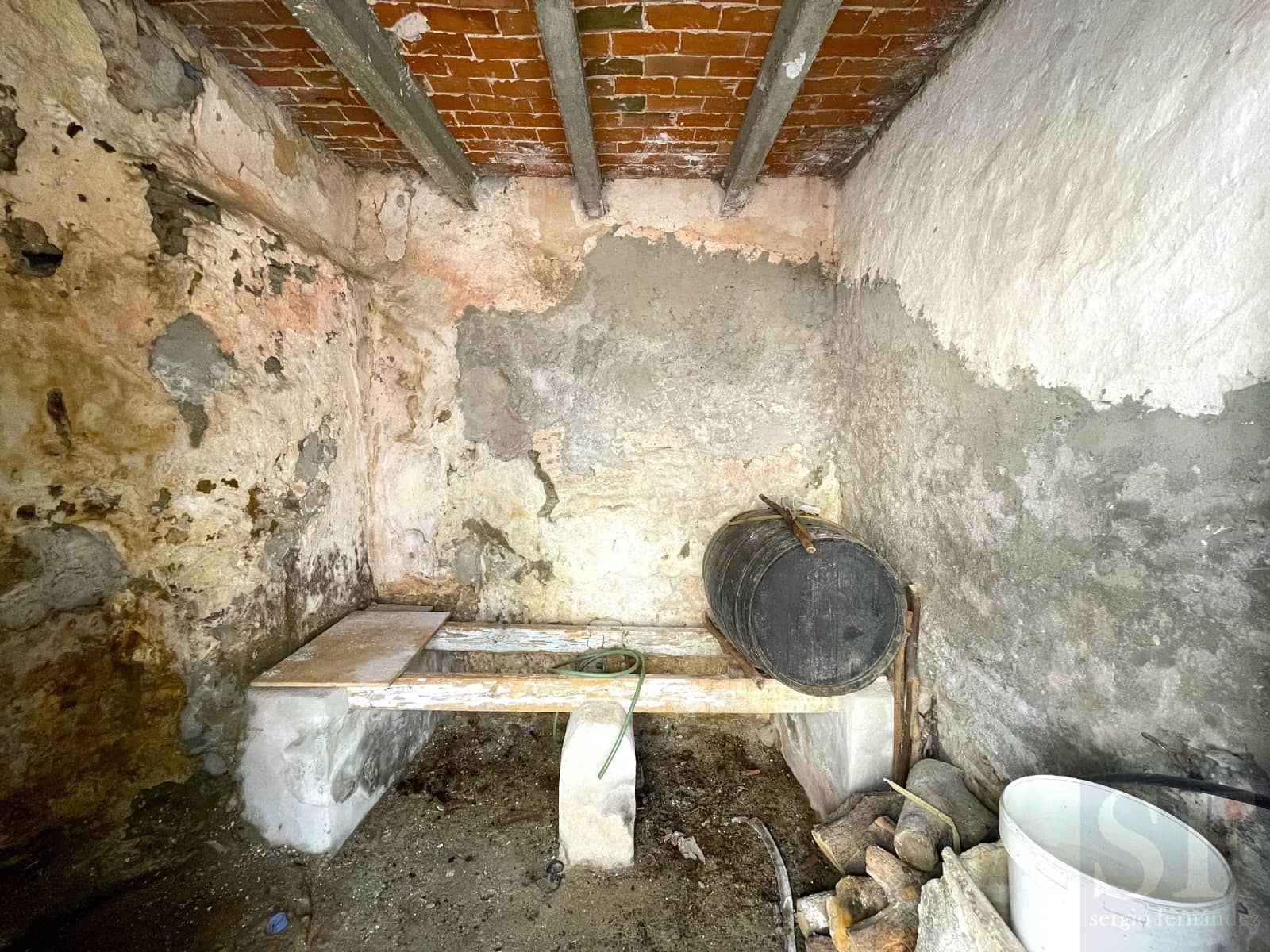 Huis te koop in Sedella - € 37.000 (Ref: 8427899)