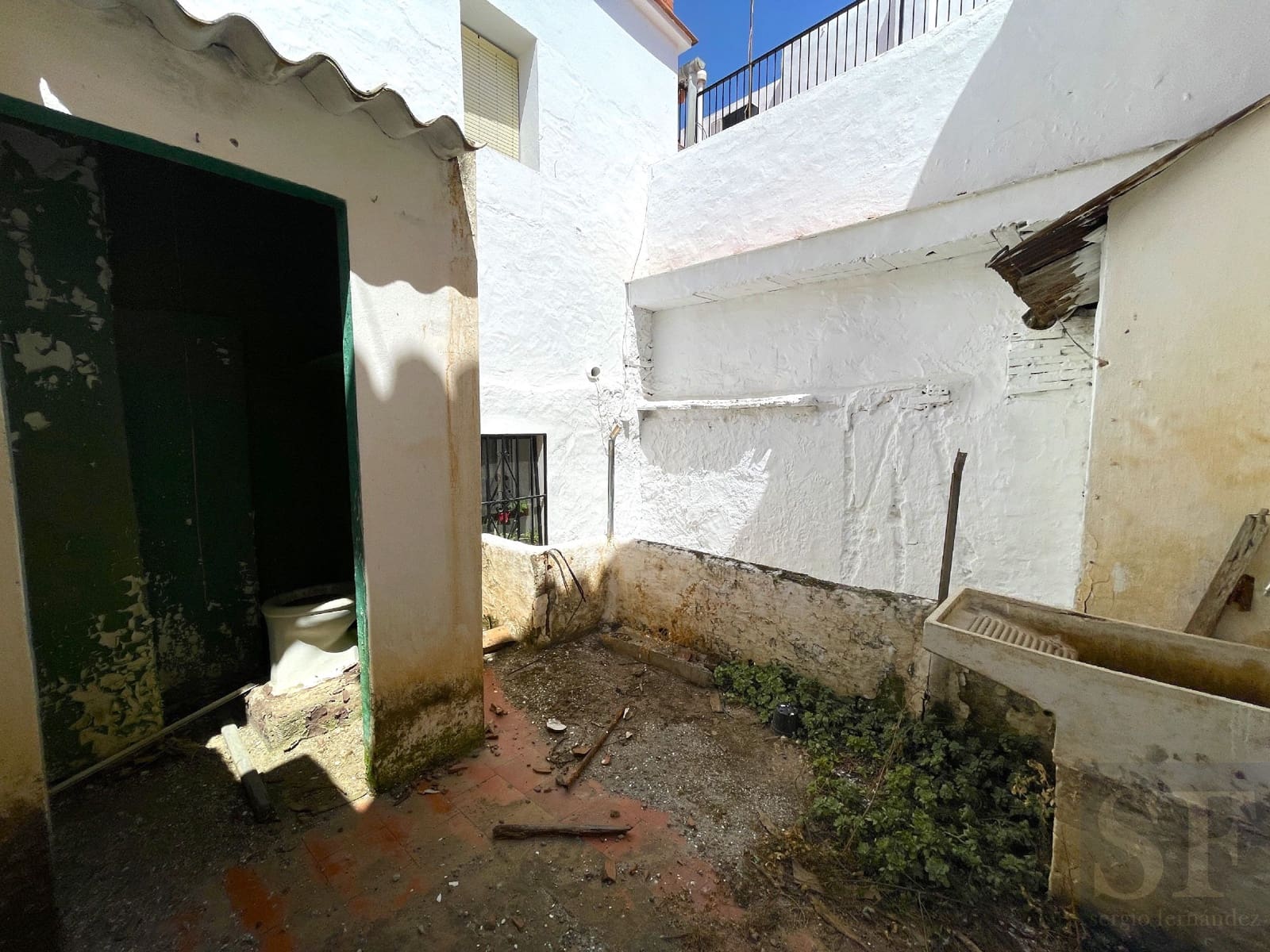 18 soverom Hus til salgs i Algarrobo - € 180 000 (Ref: 8433505)