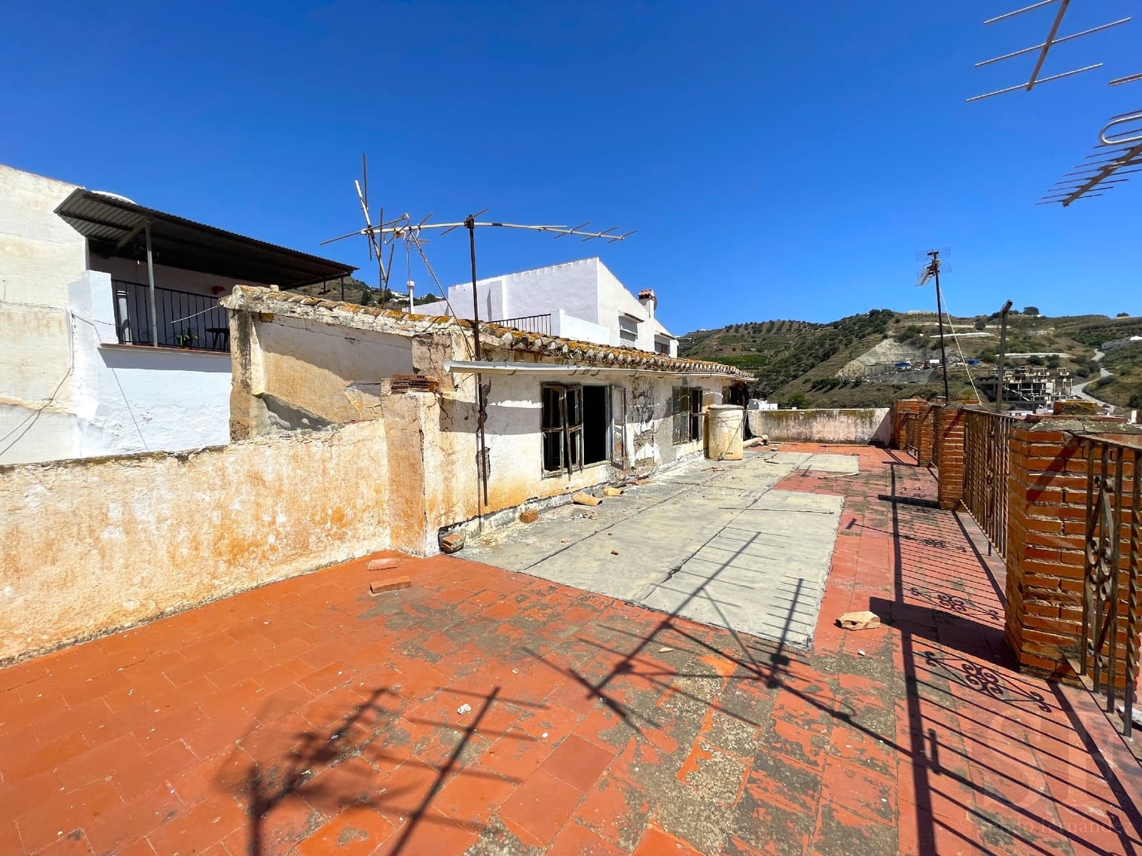18 soverom Hus til salgs i Algarrobo - € 180 000 (Ref: 8433505)