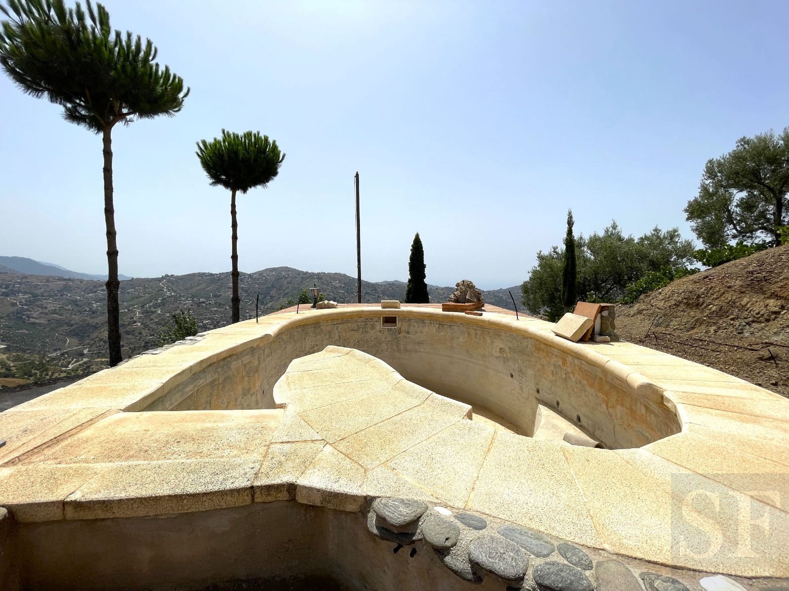 2 soveværelse Villa til salg i Archez med swimmingpool - € 180.000 (Ref: 8462505)