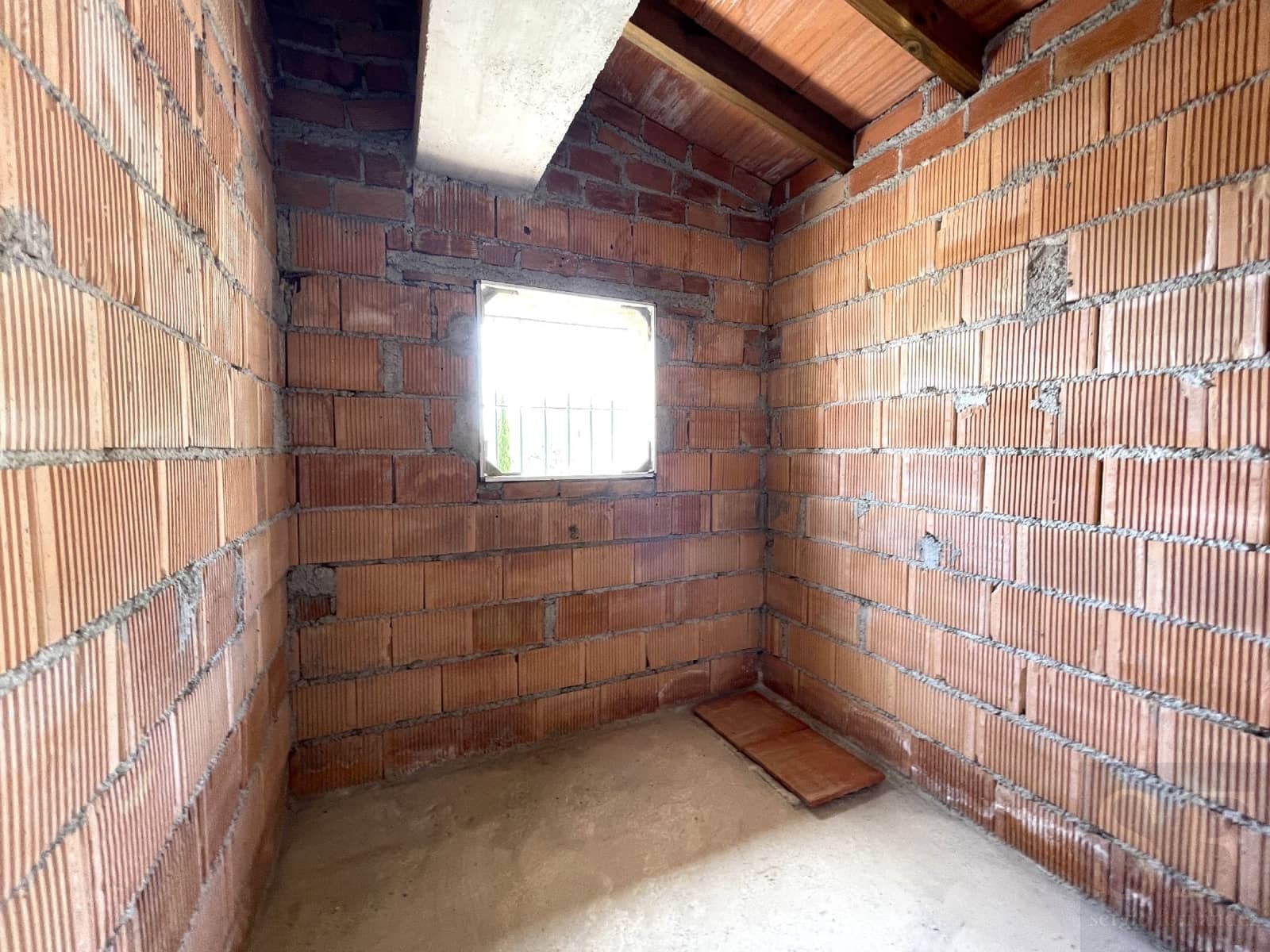 2 soveværelse Villa til salg i Archez med swimmingpool - € 180.000 (Ref: 8462505)