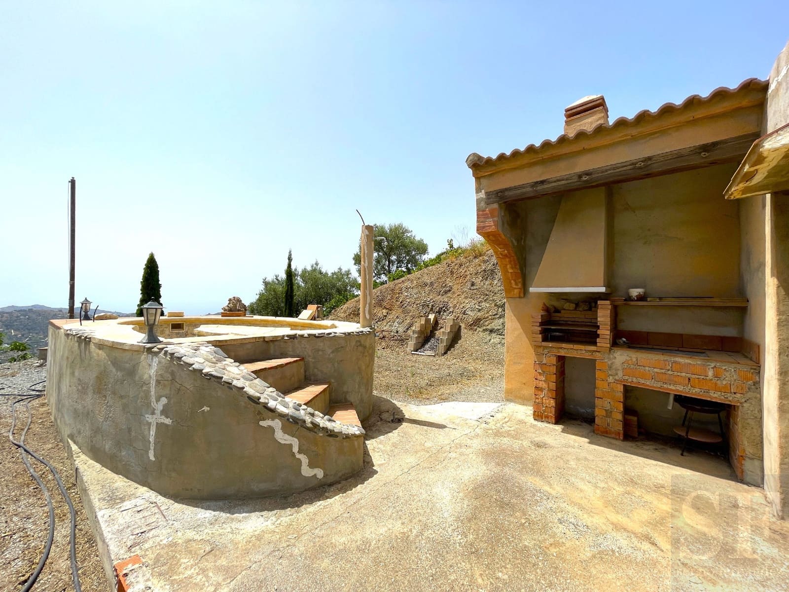 2 soveværelse Villa til salg i Archez med swimmingpool - € 180.000 (Ref: 8462505)