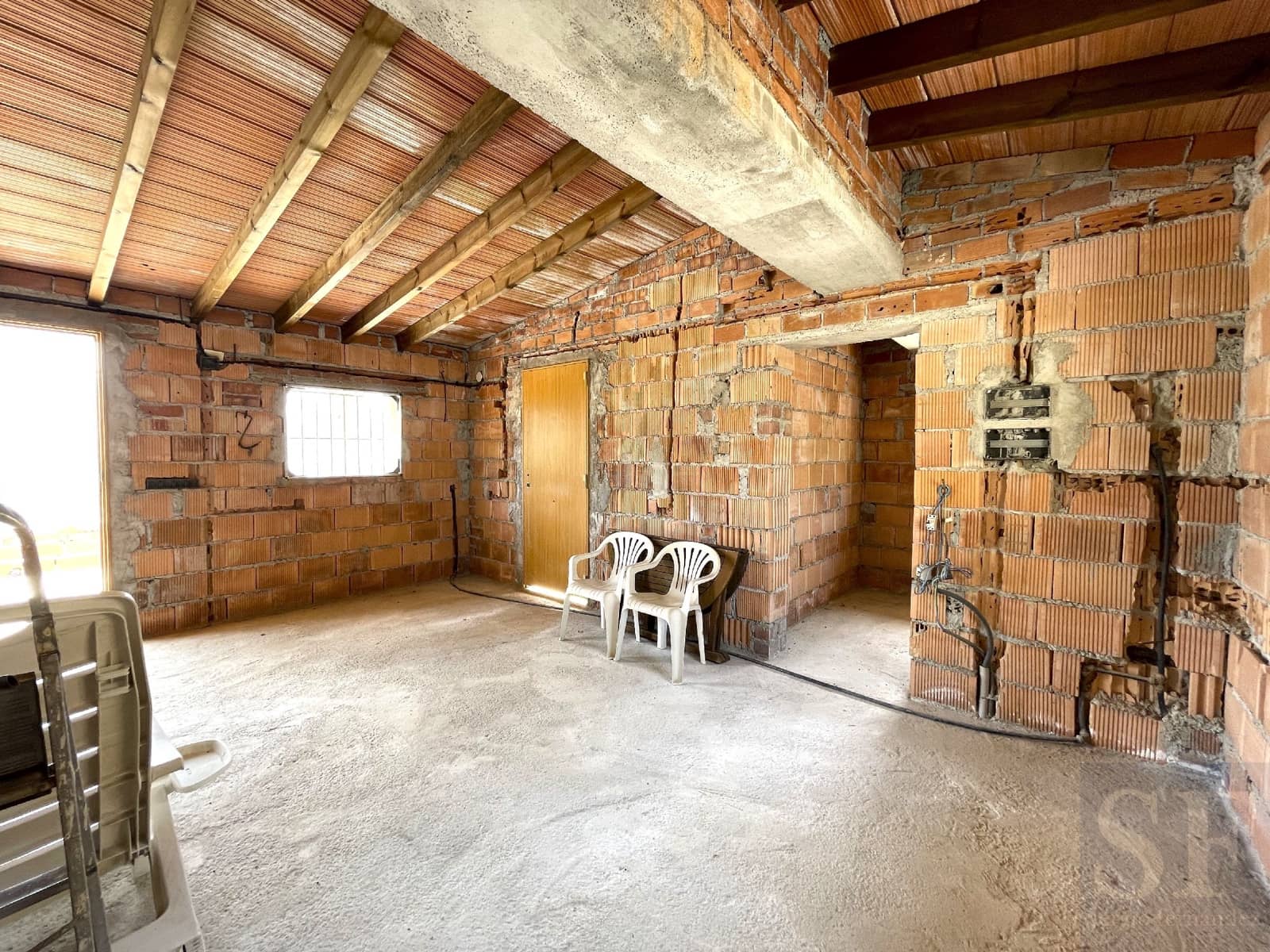 2 soveværelse Villa til salg i Archez med swimmingpool - € 180.000 (Ref: 8462505)