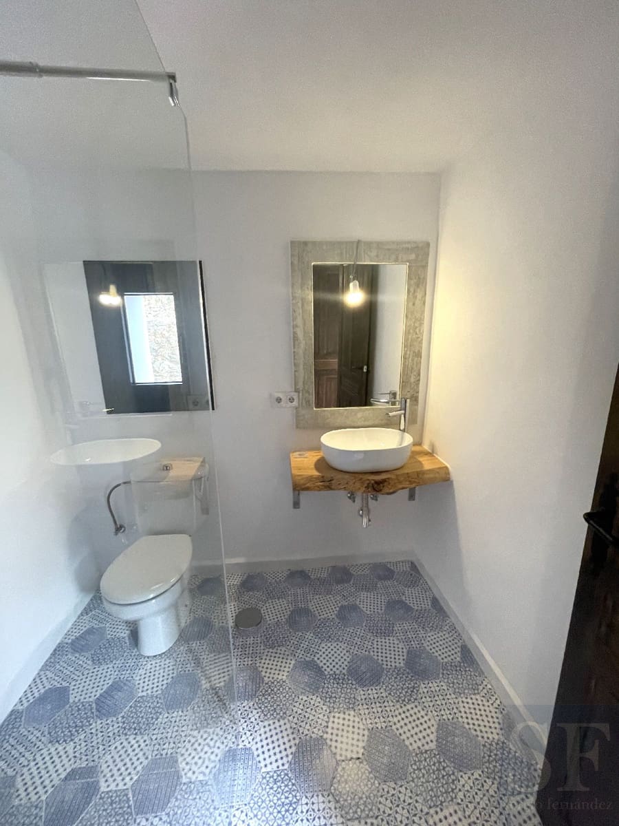 2 soveværelse Villa til salg i Sayalonga - € 180.000 (Ref: 8477232)