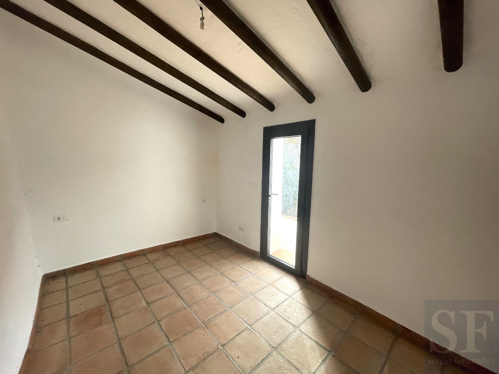 2 soveværelse Villa til salg i Sayalonga - € 180.000 (Ref: 8477232)