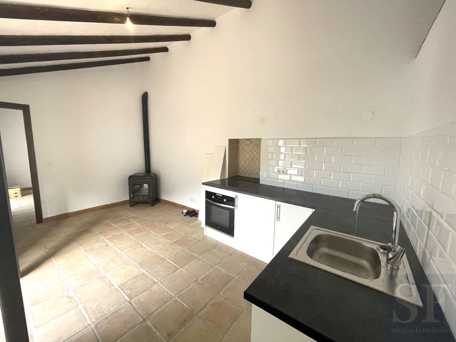 2 soveværelse Villa til salg i Sayalonga - € 180.000 (Ref: 8477232)