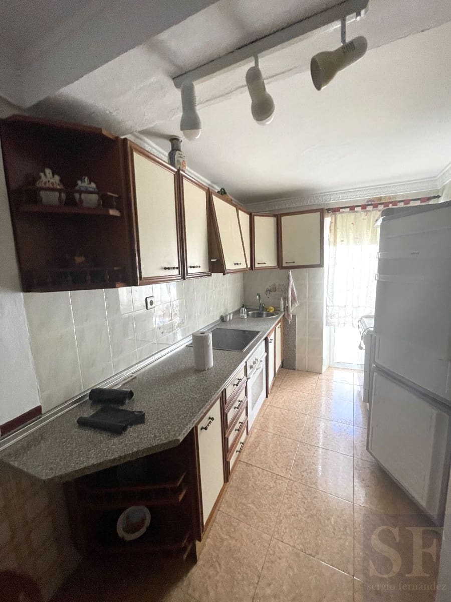 4 soveværelse Byhus til salg i Competa - € 140.000 (Ref: 8479868)